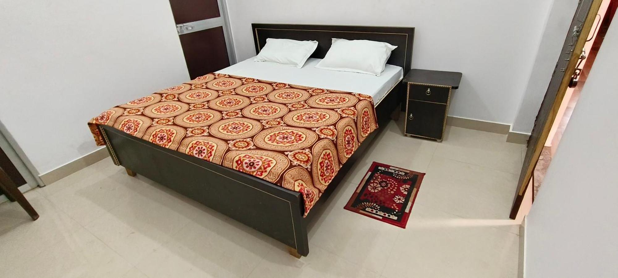 Maa Kaushalya Guest House In Ayodhya Eksteriør bilde